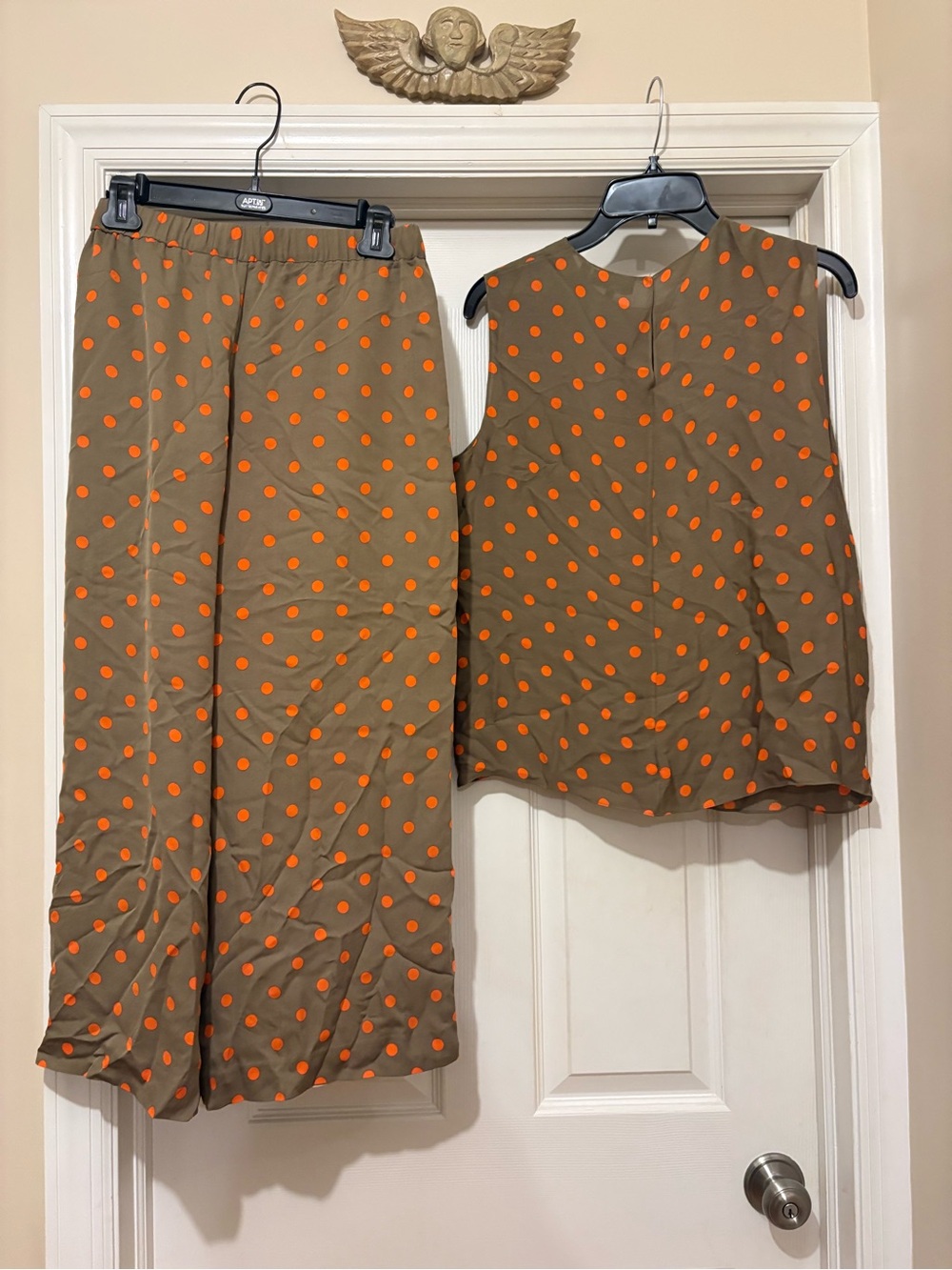 Theory silk pants and top set - Picture 5 of 6